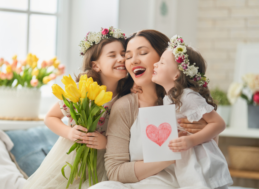 Festa della mamma: 5 lavoretti creativi da fare con i bambini