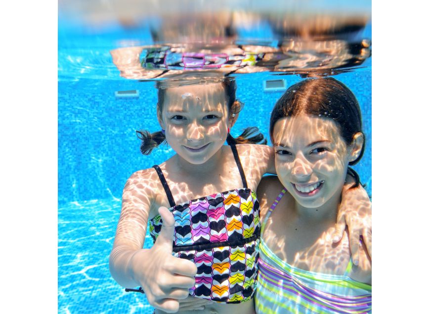 Fai un tuffo nel divertimento: i benefici del nuoto per i bambini